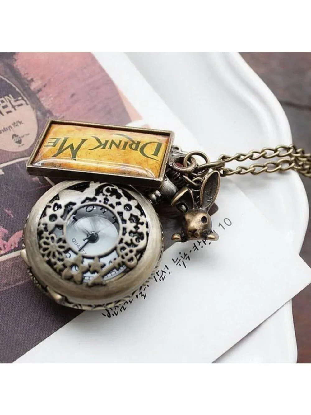 Unisex Gold Vintage Quartz Alice Wonderland Rabbit Solid Necklace Pocket Watch